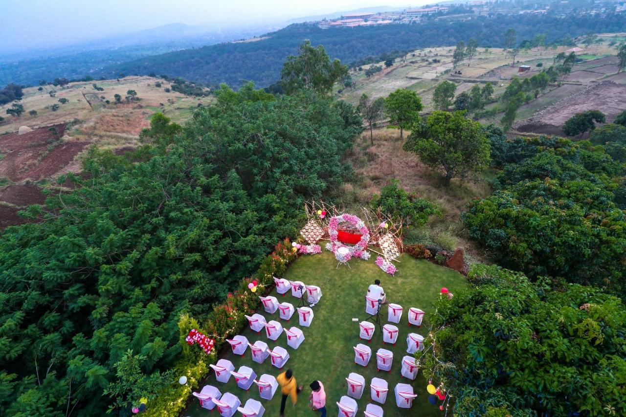 Anand Valley Hotel Panhāla エクステリア 写真